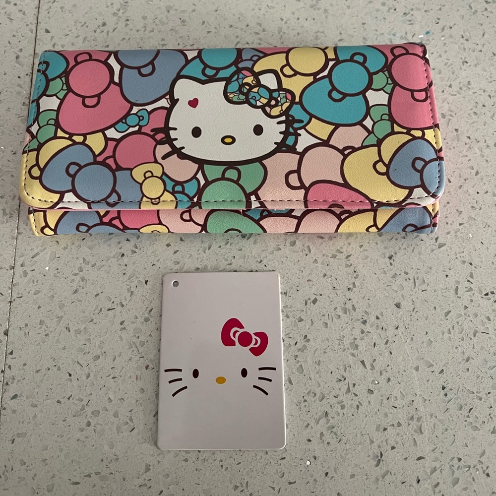 Hello kitty wallet